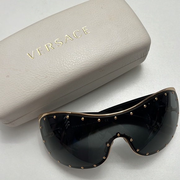 VERSACE SUNGLASSES BLACK with Gold Studs Comes with a box - Picture 3 of 10